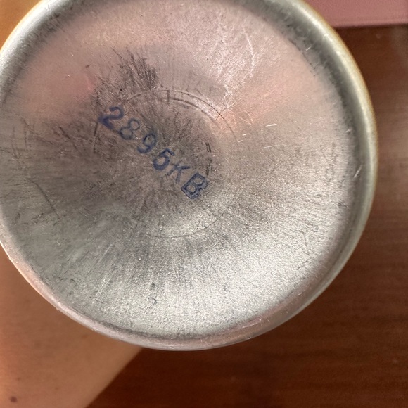 Victoria’s Secret Her Majesty’s Rose Perfumed Body Talc NEW Vintage - Picture 5 of 6